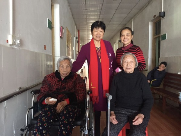 祝賀興寧市康壽園負(fù)責(zé)人李娟珍同志被評(píng)選為全國婦聯(lián)“最美家政人——黨員先鋒”！